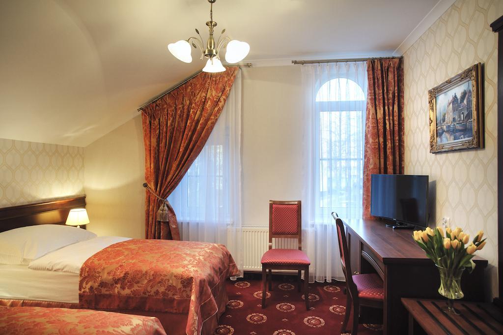Hotel Kopernik Ciechocinek Habitación foto